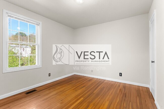 Building Photo - 16 Fortunate Dr