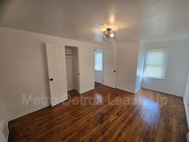 Building Photo - 15734 Meyers Rd