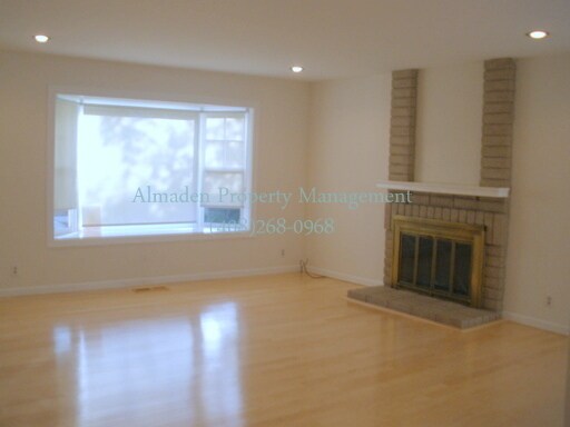 Building Photo - Almaden Valley Home near Los Alamitos Cree...