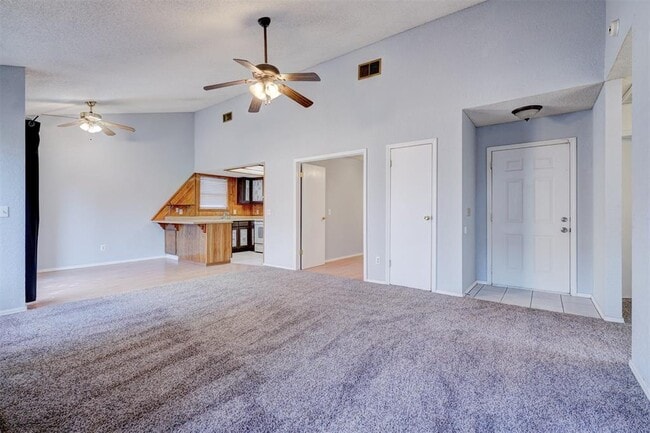 Building Photo - 6700 NW 124th St