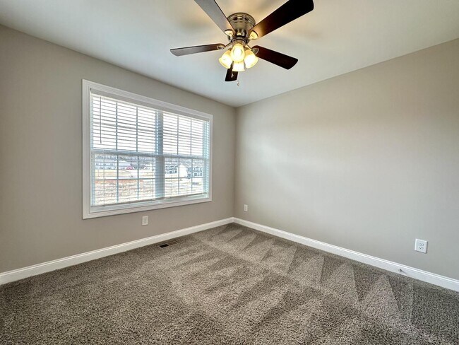 Building Photo - 1176 Meadowhill Ln