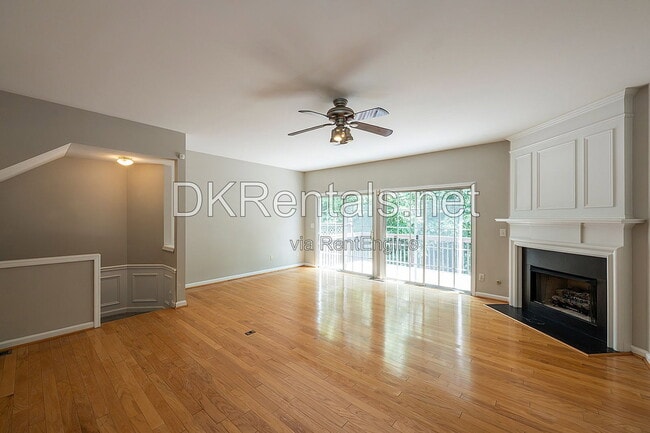 Building Photo - 2358 Towneview Ct SE