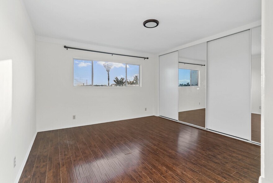 Building Photo - 809 Edgewood St