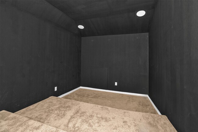 Building Photo - 6915 Pebble Pass Ln