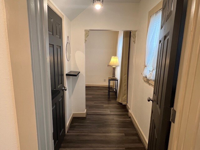 Building Photo - 4709 Park Dr