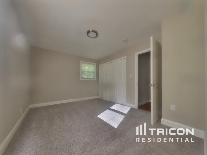Building Photo - 11103 Tenbury Ct