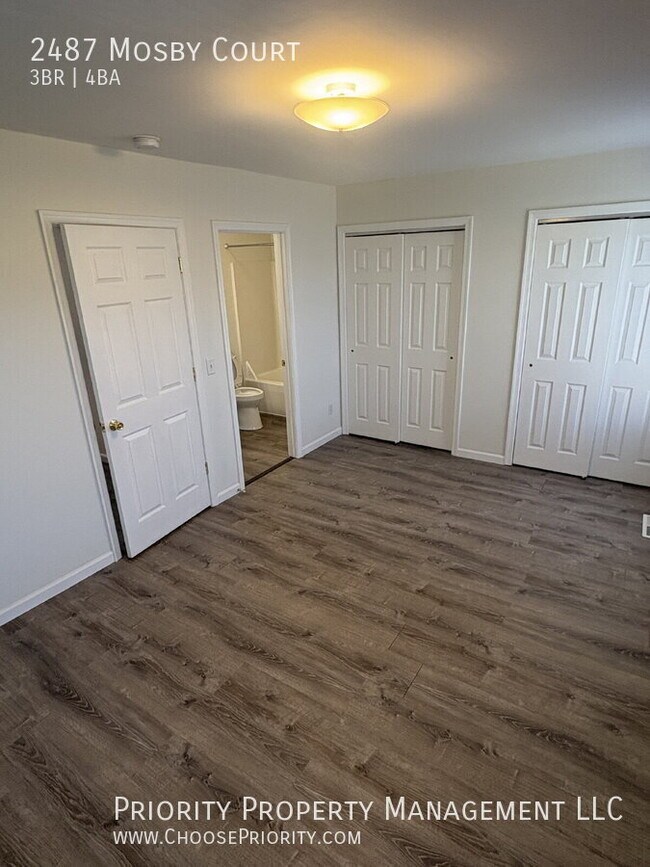 Building Photo - 2487 Mosby Ct