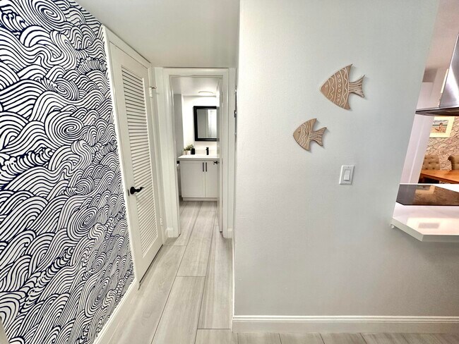 Building Photo - 630 Ocean Dr