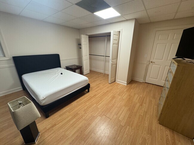 Building Photo - 691 Bear Creek Rd