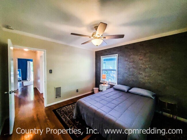 Building Photo - 2166 Garden Ave