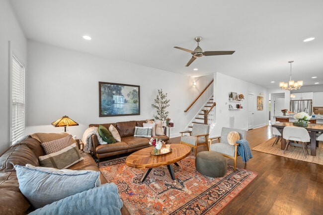 Building Photo - 1126A Cahal Ave