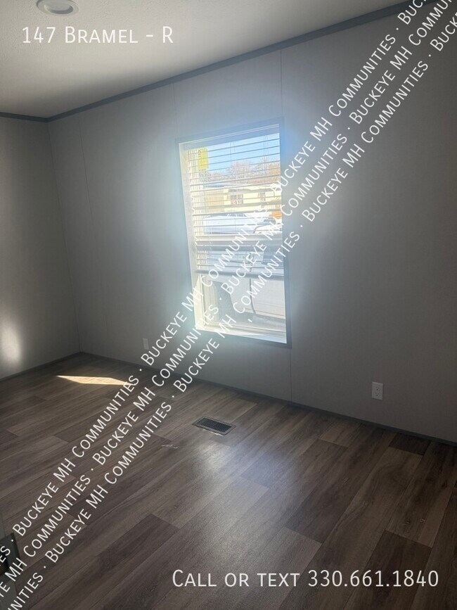 Building Photo - 147 Bramel-R