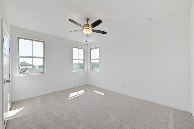 Building Photo - 905 Crestone Stream Dr