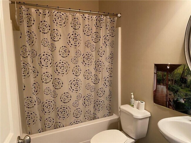 Building Photo - 1430 Ox Bridge Way NW