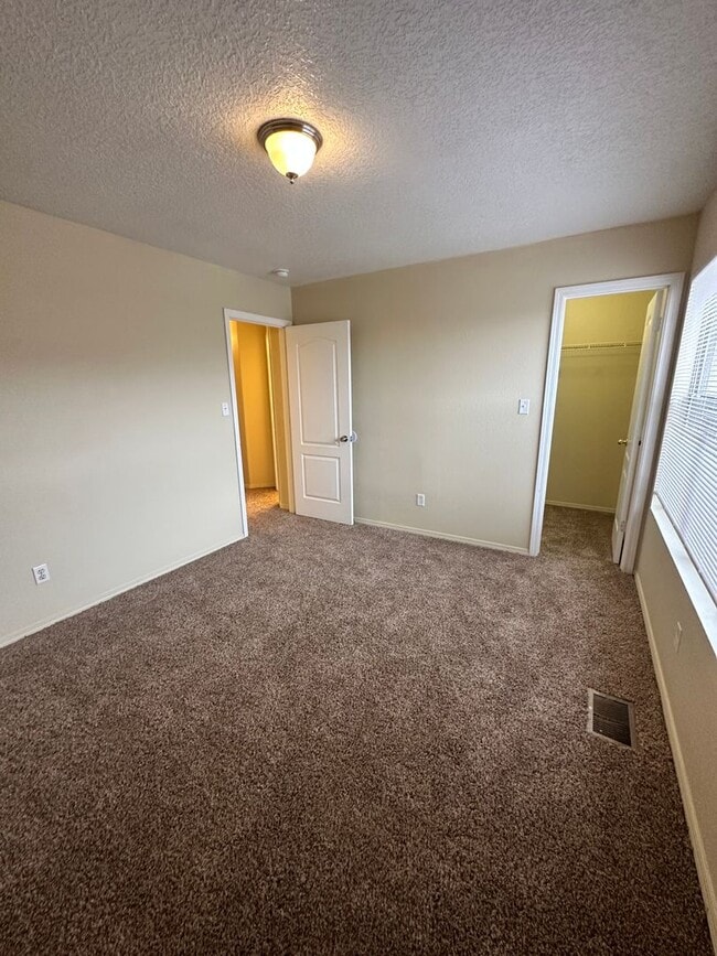 Building Photo - 760 Bear Grass Ct SW