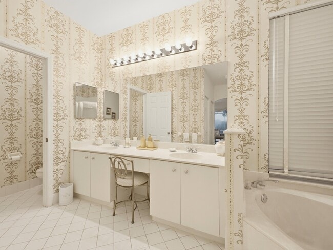Building Photo - 4378 Danielson Dr