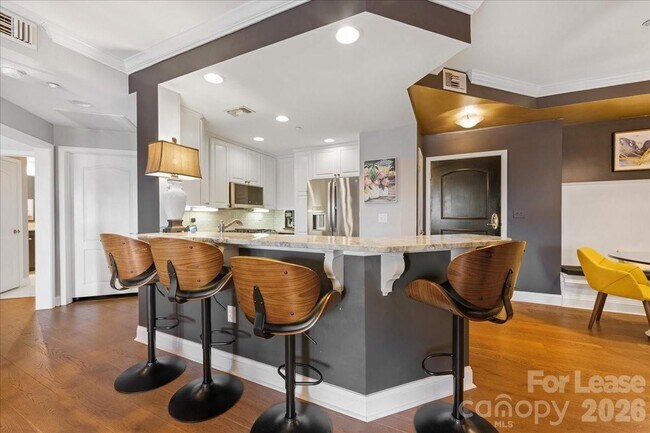 Building Photo - 401 N Church St