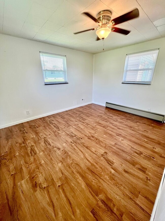 Building Photo - 1 Bed | 1 Bath | Duplex