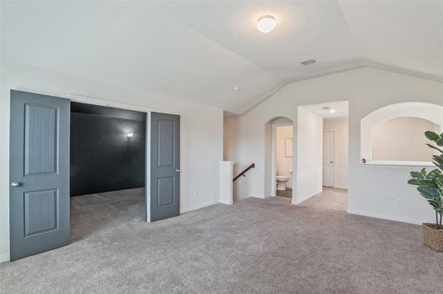 Building Photo - 1413 Lake Grove Dr