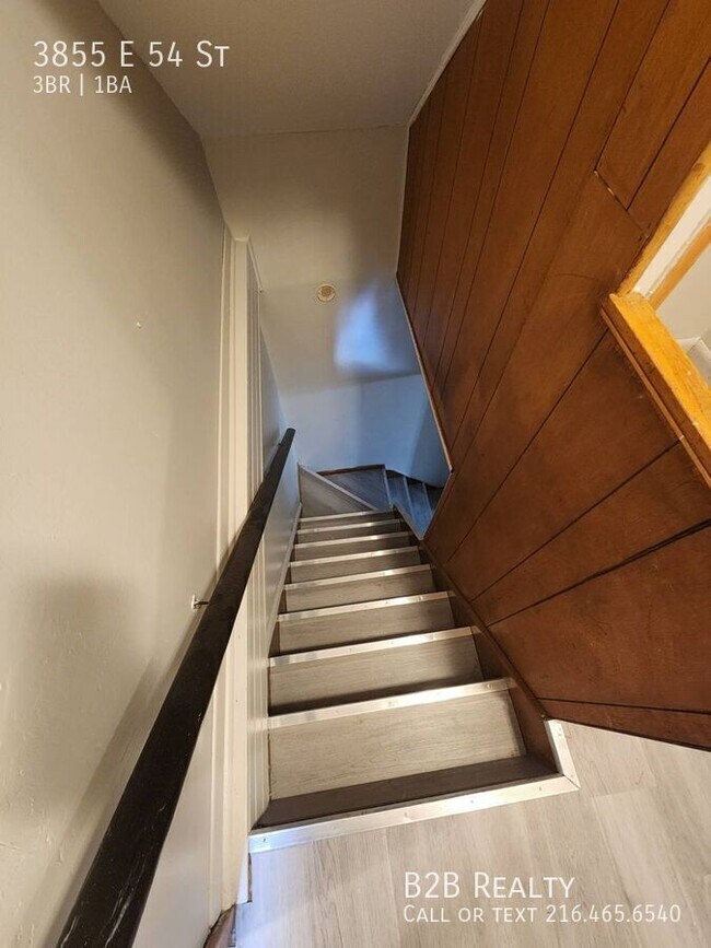 Building Photo - 3855 E 54th St