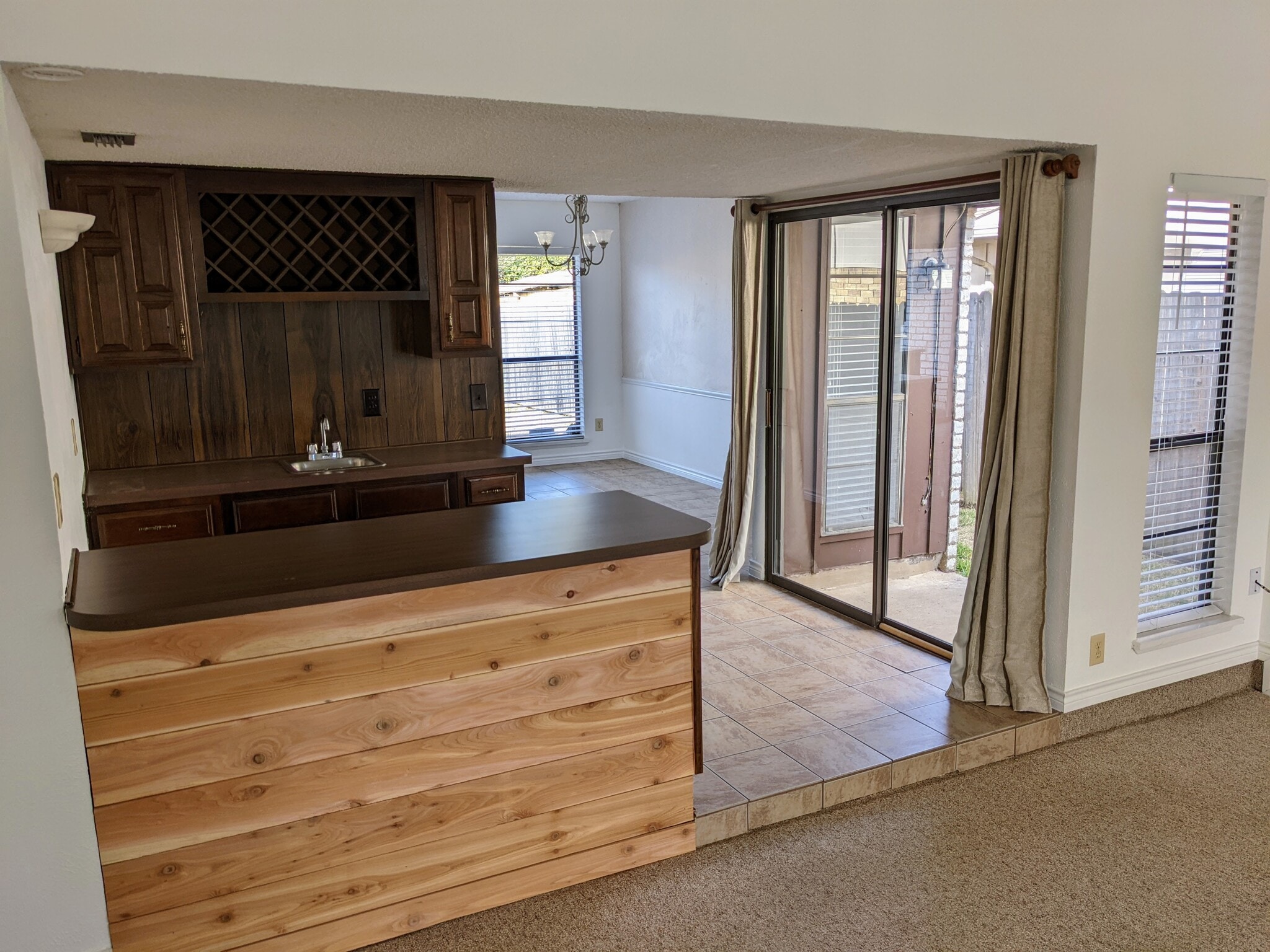 Wet Bar - 1855 Sandy Ridge Ct