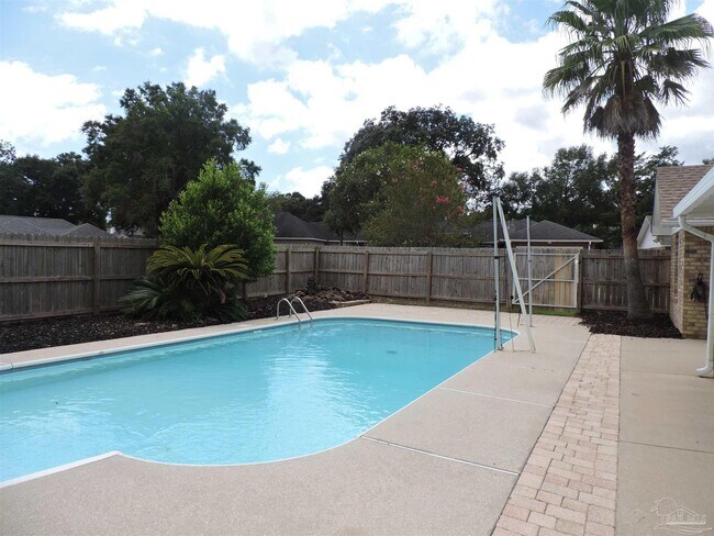 Building Photo - 6340 Summer Lakes Ln