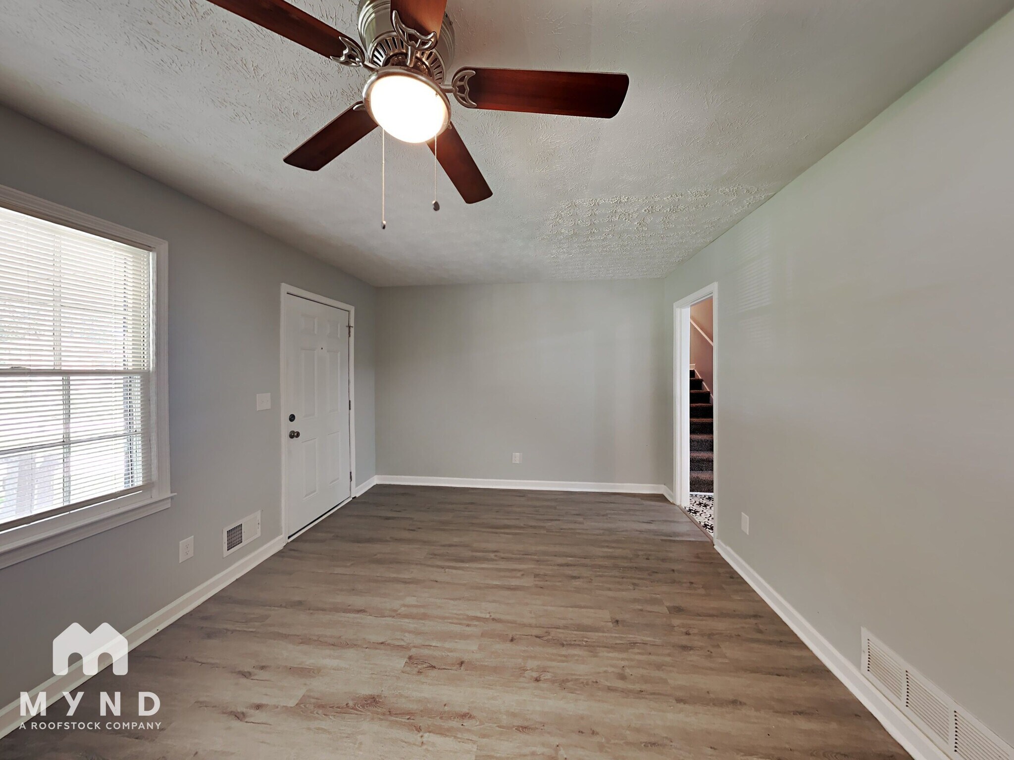 Building Photo - 1836 Hillsway SW