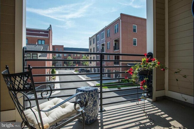 Building Photo - 2009 Richmond Hwy