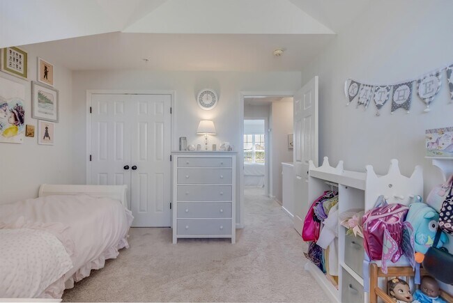 Building Photo - 11429 Log Ridge Dr