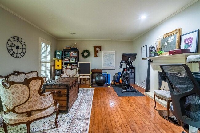 Building Photo - 2925 Fernway Dr