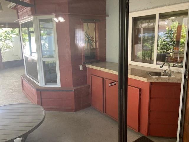 Building Photo - 1050 Wexford Leas Blvd