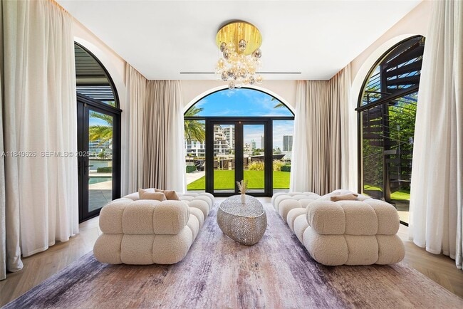 Building Photo - 632 Intracoastal Dr