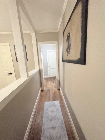 Building Photo - 1211 W 3rd St