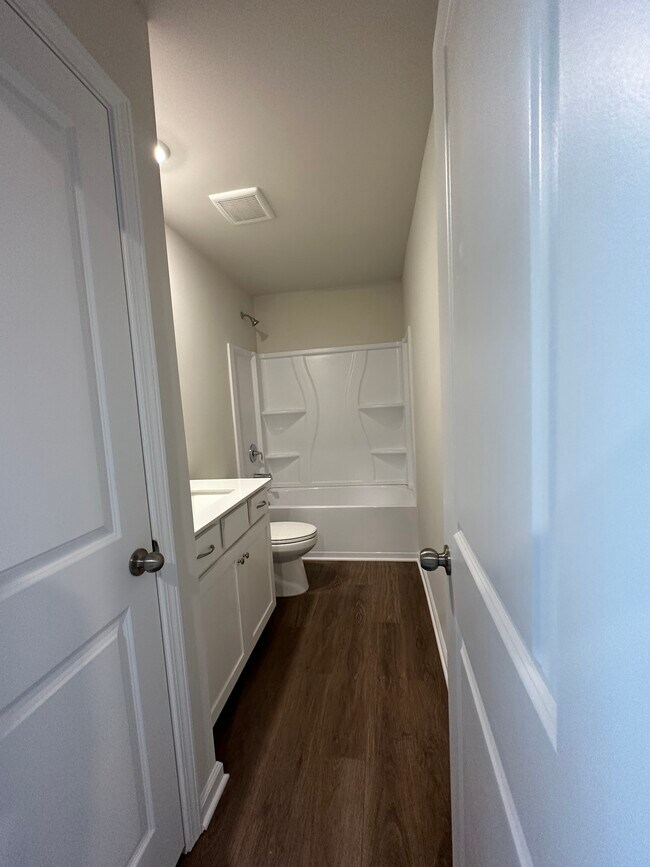 Building Photo - 13123 Cottage Crest Ln