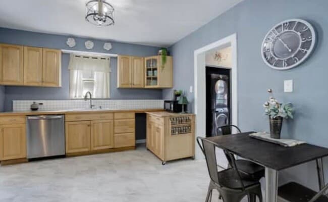 Building Photo - Picture-Perfect 3-Bedroom Charmer – AVAILABLE 5/8/2026