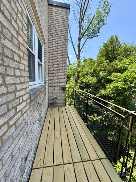 Building Photo - 5 Colliston Rd