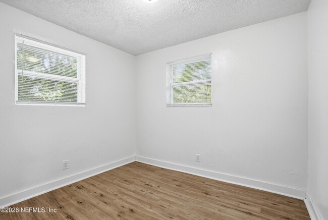 Building Photo - 2154 Placeda St