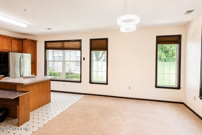 Building Photo - 526 St Andrews Pl