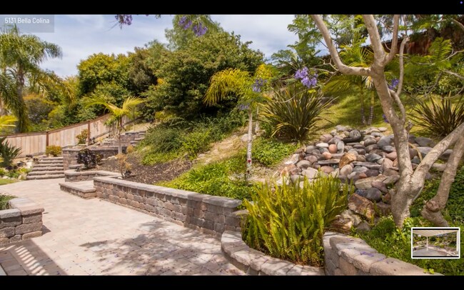 Building Photo - Incredible Rancho Del Oro Home!