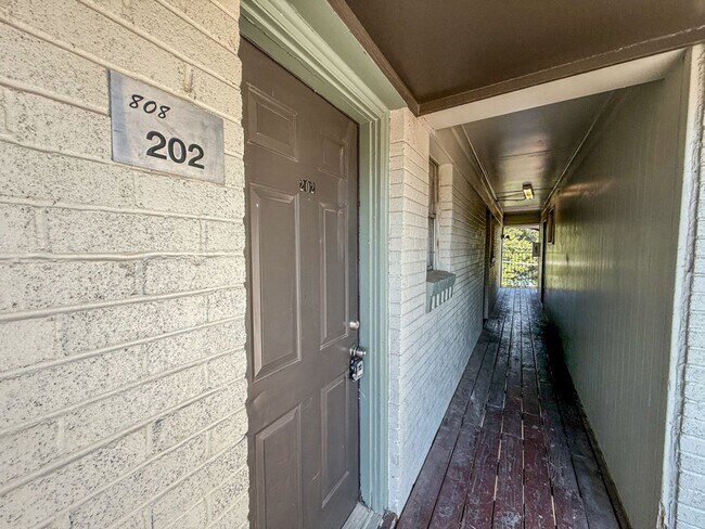 Interior Photo - 808 Blaylock Dr