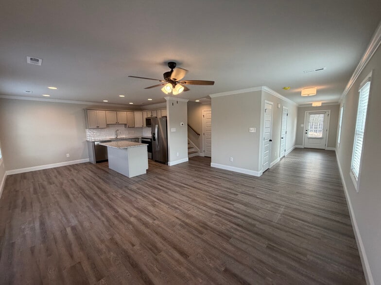 Building Photo - 2619 Parkers Mdw Ln