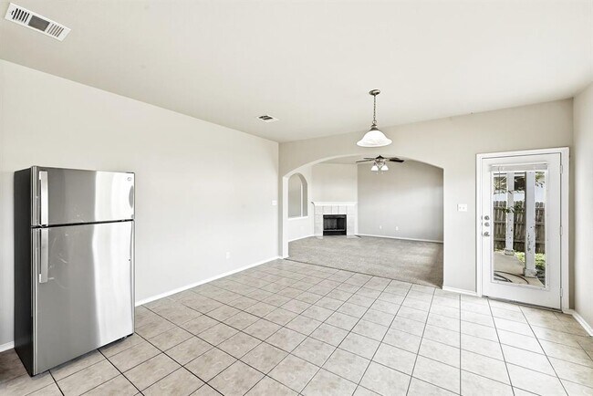 Building Photo - 13316 Marie Ln