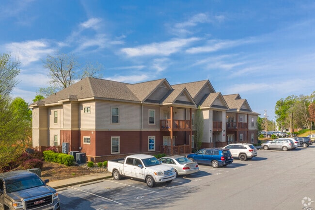 Building Photo - College Place