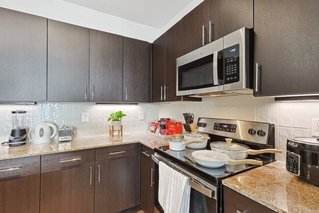 Building Photo - 5445 Town and Country Blvd