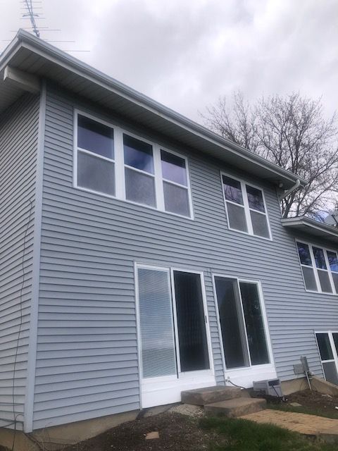 Building Photo - 285 Sunrise Ln