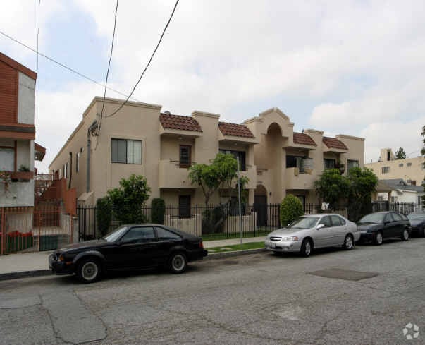 Primary Photo - Lexington Apartments