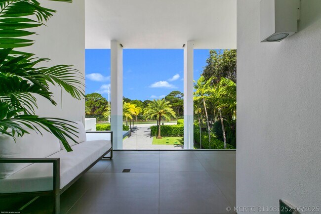 Building Photo - 14844 Palmwood Rd