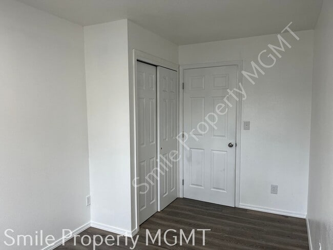 Building Photo - 3-bedroom One Level Single House in SE Por...