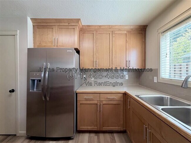 Building Photo - 13119 SW 154th Ave