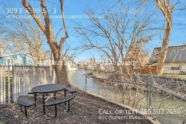 Building Photo - Creekside View Apartment! Enjoy the serene...